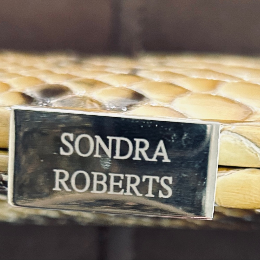 Sondra Roberts Yellow Patent Leather embossed Snake Print Clutch.NWT - Picture 2 of 3